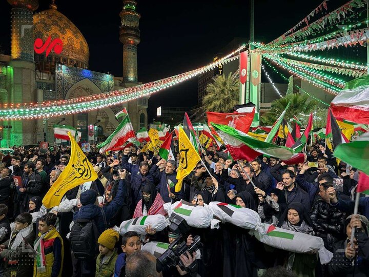 - تجمع مردم تهران در محکومیت ترور سرداران و افسران ایرانی |