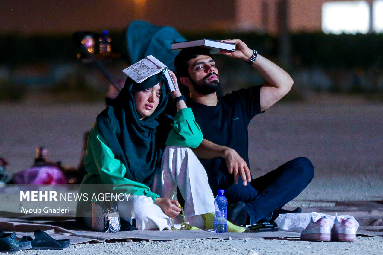 مراسم احیای شب بیست و یکم رمضان – جزیره کیش مراسم احیای شب بیست و یکم رمضان – جزیره کیش