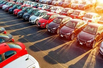 محکومیت یک شرکت خودروساز به اتهام گرانفروشی در عرضه ۱۶ دستگاه خودرو
