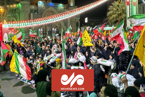 تجمع اعتراض آمیز تهرانیها نسبت به جنایات رژیم صهیونیستی در سوریه تجمع اعتراض آمیز تهرانیها نسبت به جنایات رژیم صهیونیستی در سوریه