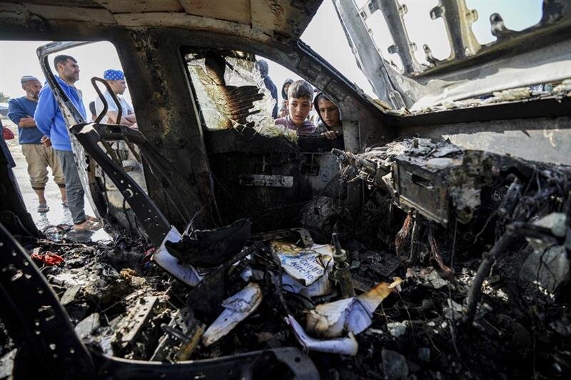 Israeli military bombs foreign aid convoy