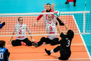 women's sitting volleyball