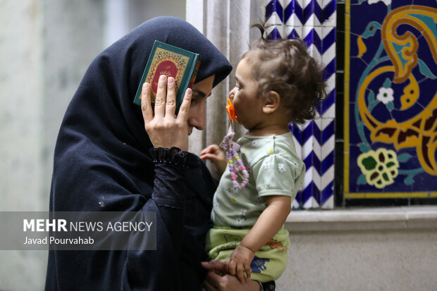 مراسم احیای شب بیست و سوم ماه مبارک رمضان در شیراز