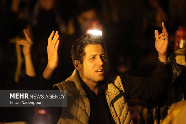 مردم تبریز برای سلامتی رییس جمهور دست به دعا می شوند