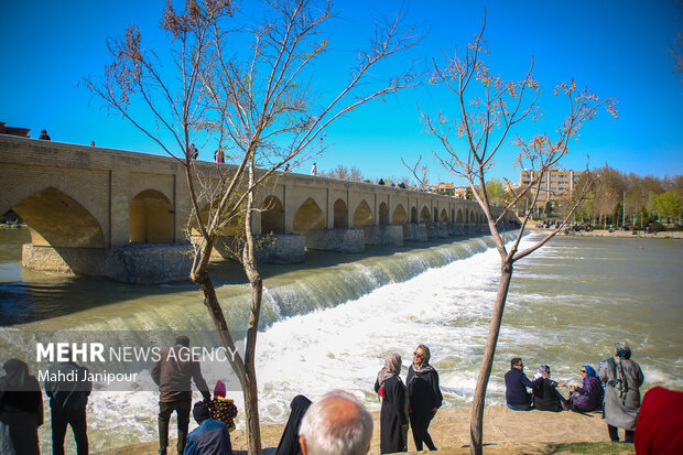 زاینده رود اصفهان