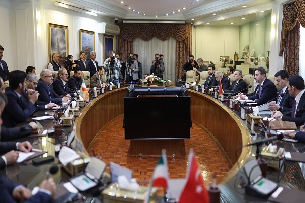 İran ve Türkiye enerji bakanları görüştü