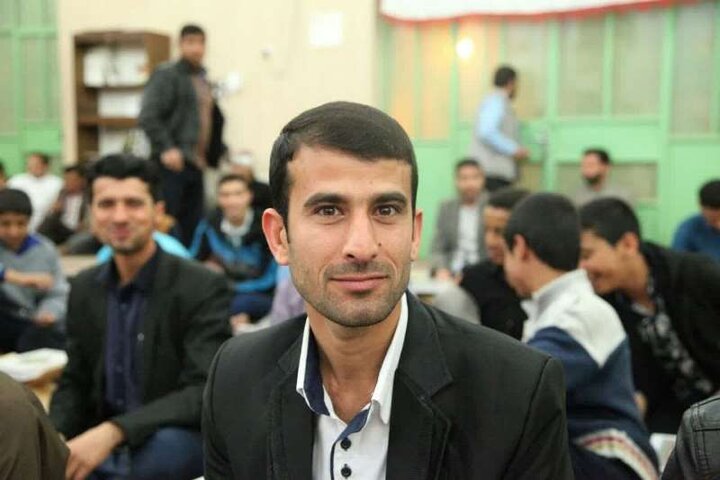 روش حفظ قرآن از سوی شرکت کنندگان برنامه «محفل» گفته شود روش حفظ قرآن از سوی شرکت کنندگان برنامه «محفل» گفته شود
