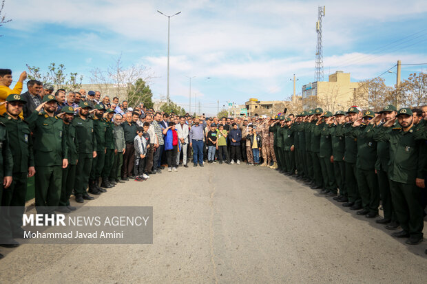 مراسم تشییع و تدفین پیکر مطهر شهید گمنام در روستای کورانه قزوین