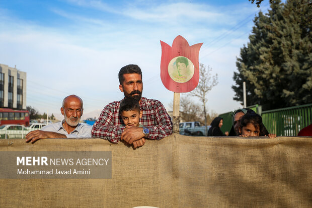 مراسم تشییع و تدفین پیکر مطهر شهید گمنام در روستای کورانه قزوین