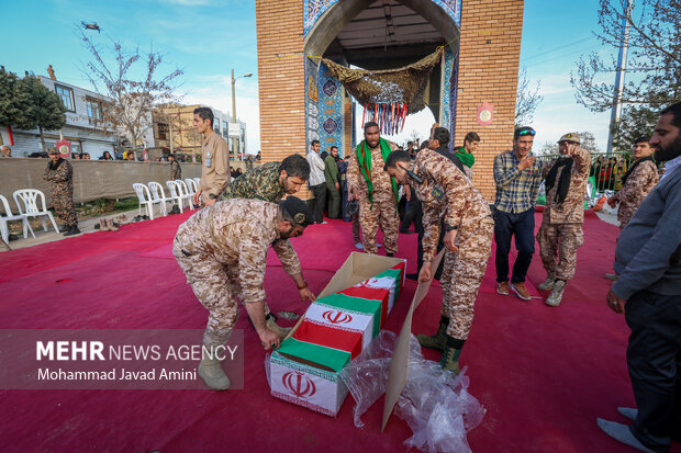 مراسم تشییع و تدفین پیکر مطهر شهید گمنام در روستای کورانه قزوین