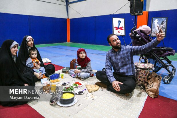 مراسم پخت مقلوبه به رسم بانوان فلسطینی در بجنورد