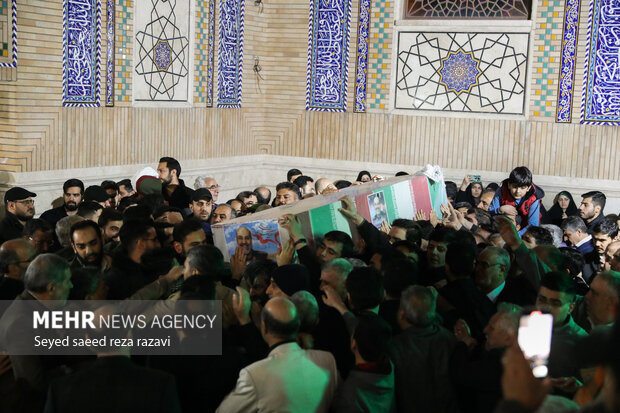 وداع با پیکر مطهر شهدای حمله تروریستی به کنسولگری ایران در سوریه