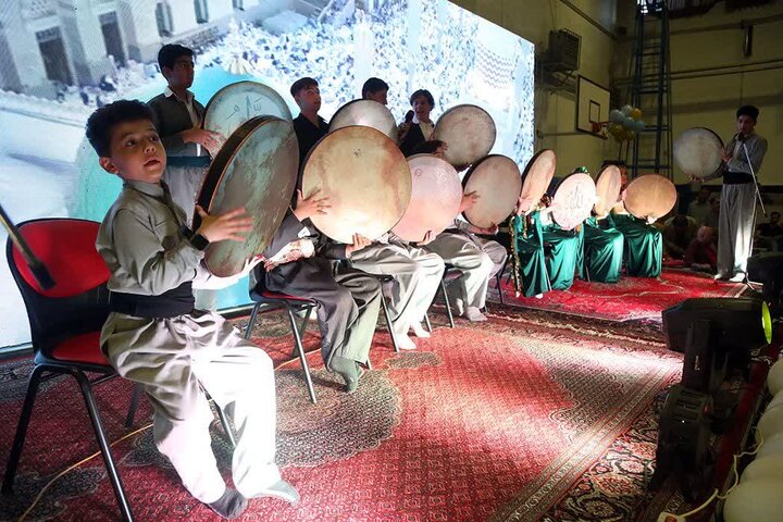 ۱۰۰۰ کودک سنندجی در همایش «پیک عبادت» گرد هم آمدند