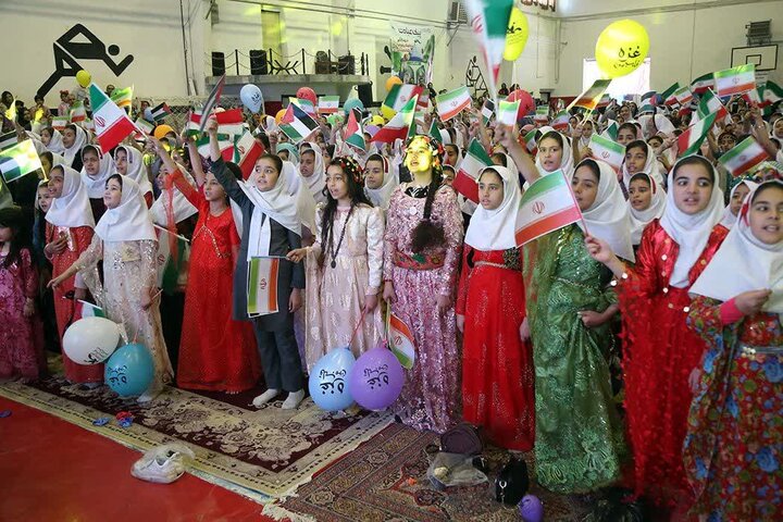 ۱۰۰۰ کودک سنندجی در همایش «پیک عبادت» گرد هم آمدند