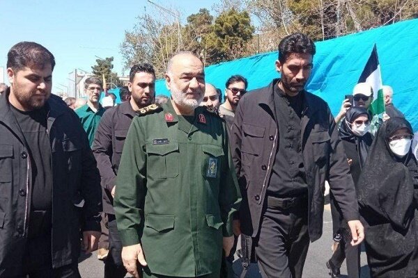 Tümgeneral Selami "Dünya Kudüs Günü Yürüyüşü"ne katıldı