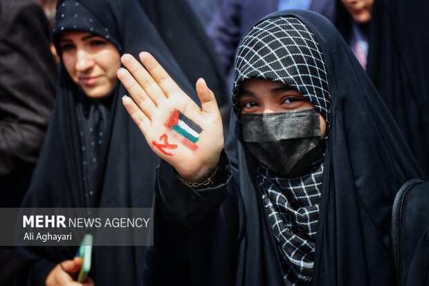 قیام آذریها در حمایت از مردم مظلوم فلسطین/قدس نماد وحدت مسلمانان