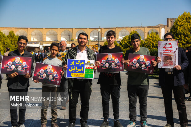 راهپیمایی متفاوت قدس با پیامی از خونخواهی فرمانده سپاه اصفهانی