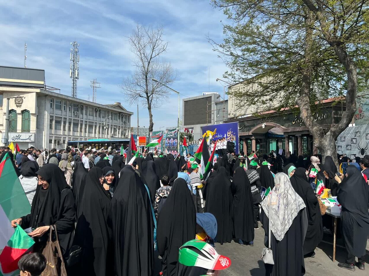 مراسم راهپیمایی روز جهانی قدس در رشت آغاز شد