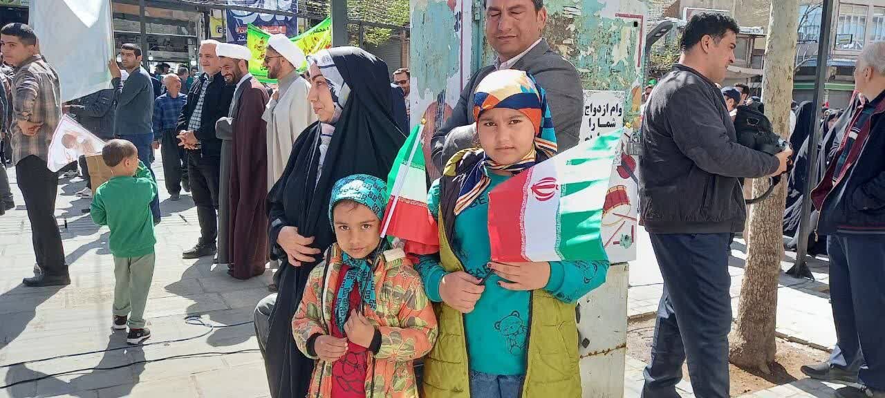 راهی به دوری فلسطین به نزدیکی مسجدالاقصی/قلب سنندج برای غزه تپید