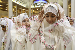 İlk oruç tutan kızlara iftar ziyafeti