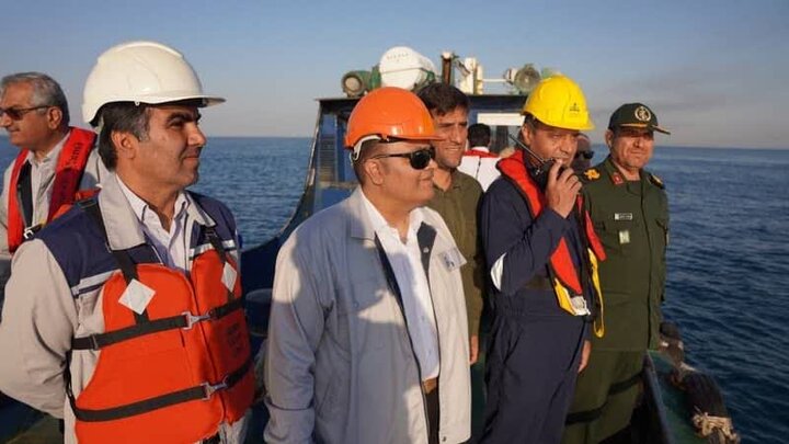 مانور شرایط اضطراری در پایانه نفتی خارگ اجرا شد مانور شرایط اضطراری در پایانه نفتی خارگ اجرا شد