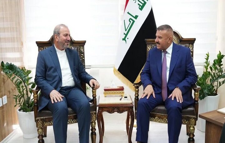 السفير الايراني في بغداد يجري مباحثات مع وزير الداخلية العراقي
