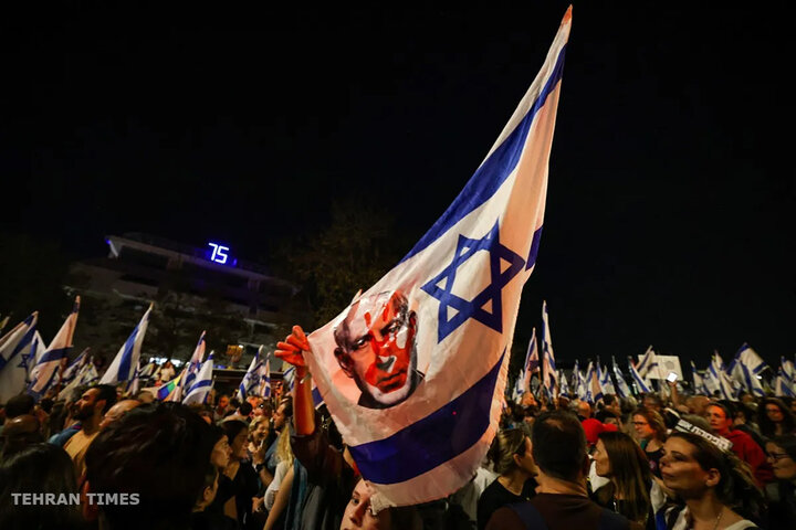 Tens of thousands of Israelis rally against PM Netanyahu in Jerusalem