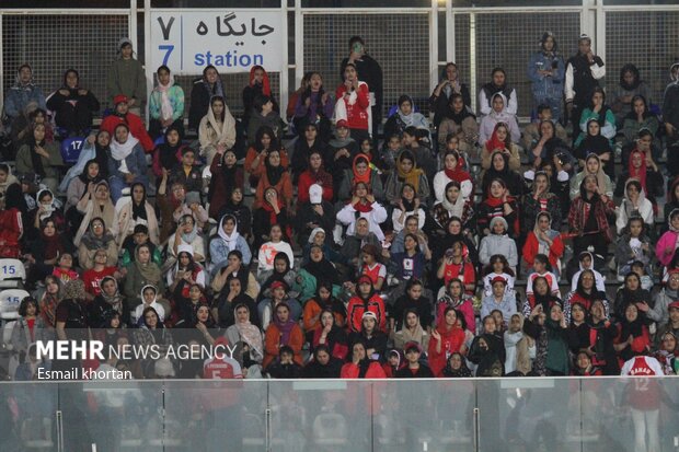 لیگ برتر فوتبال ایران گل گهر سیرجان پرسپولیس تهران