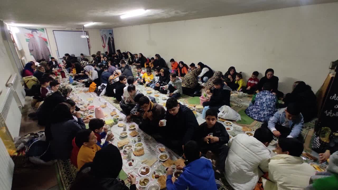 برپایی «افطاری ساده» به همت یک مدرسه در آستانه اشرفیه