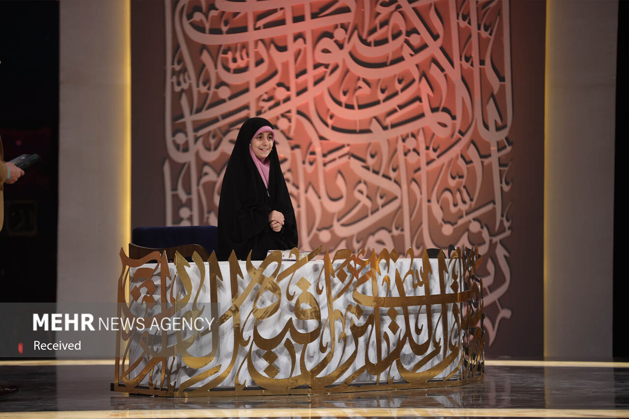 حافظ ۱۱ ساله قمی که پاسخهای خود را از دل قرآن میدهد