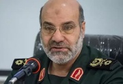 رئيس الأركان العامة للقوات المسلحة الإيرانية يمنح الشهيد زاهدي رتبة لواء