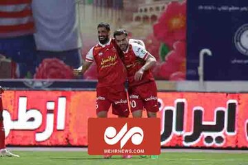 تک گل زیبای پرسپولیس به گل گهر سیرجان در هفته بیست و سوم