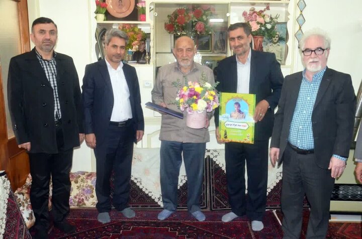 برنامه‌های گرامیداشت هفته هنر انقلاب اسلامی در زنجان آغاز شد
