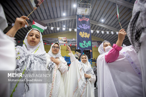 جشن روزه اولیها در قزوین جشن روزه اولیها در قزوین