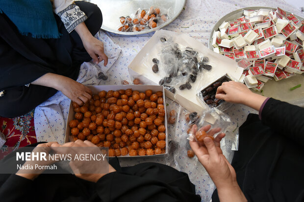 افطاری ساده امامزاده طاهر (علیه السلام)