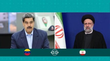 Venezuela President felicitates Iran's Islamic Republic Day