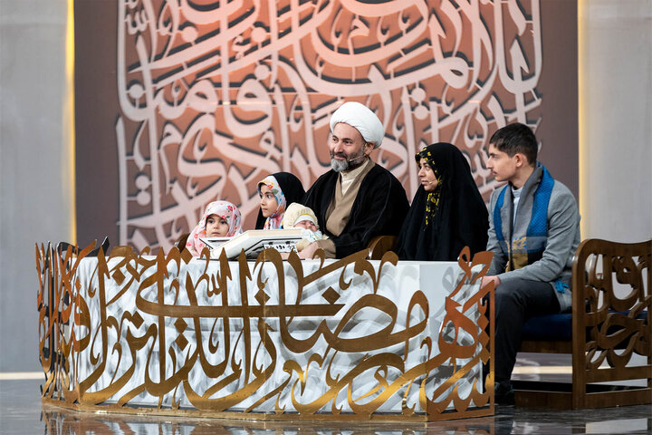 گفت‌وگو با «شیخ ربنا»/ با افتخار یک خانواده قرآنی هستیم