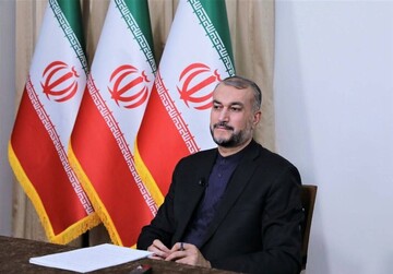 وزير الخارجية الإيراني يهنئ نظرائه في الدول الإسلامية بعيد الفطر المبارك
