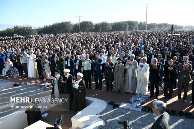 نماز عید سعید فطر در بیرجند