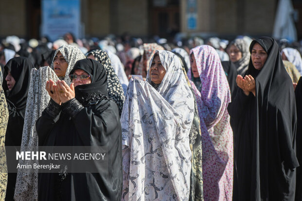 نماز عید سعید فطر در شیراز