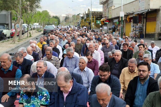 اقامه نماز عید سعید فطر در شهرک اکباتان تهران