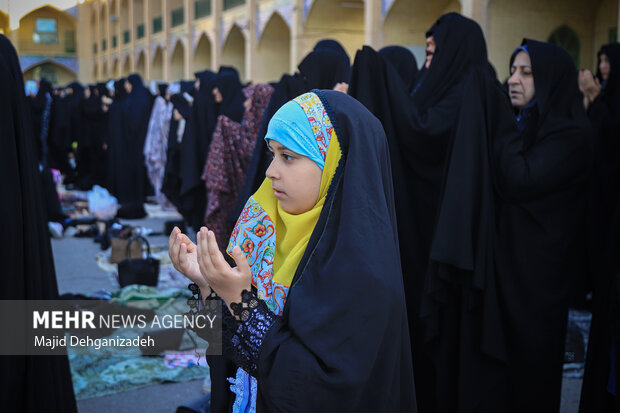 نماز عید فطر در مهریز یزد