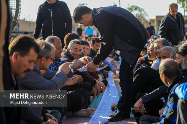 نماز عید فطر در مهریز یزد