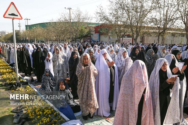 اقامه باشکوه نماز عید سعید فطر در بجنورد