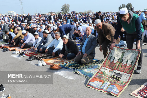 نماز عید فطر در ترکمن صحرا