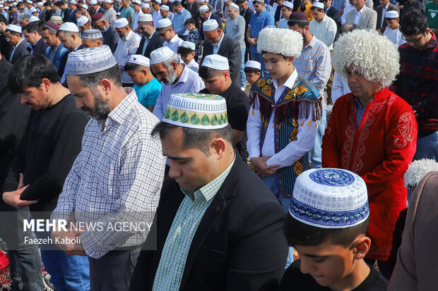 نماز عید فطر در ترکمن صحرا