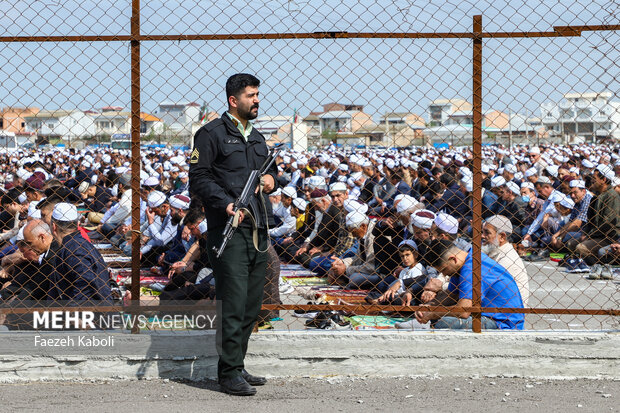 نماز عید فطر در ترکمن صحرا