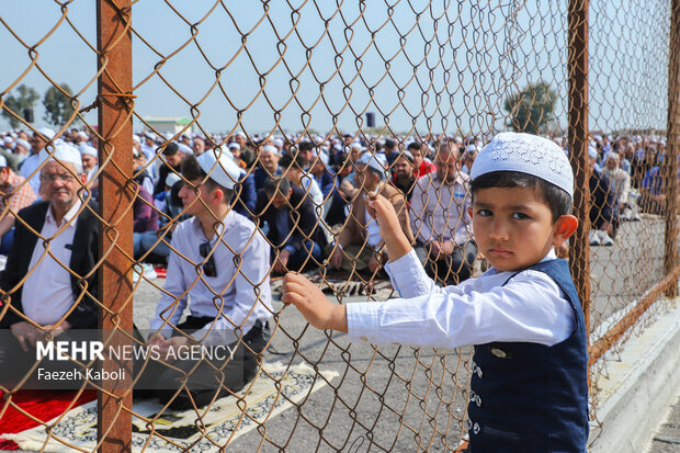 نماز عید فطر در ترکمن صحرا