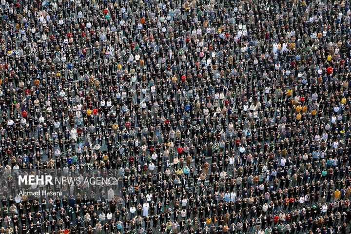 اقامه نماز عید سعید فطر در مشهد مقدس