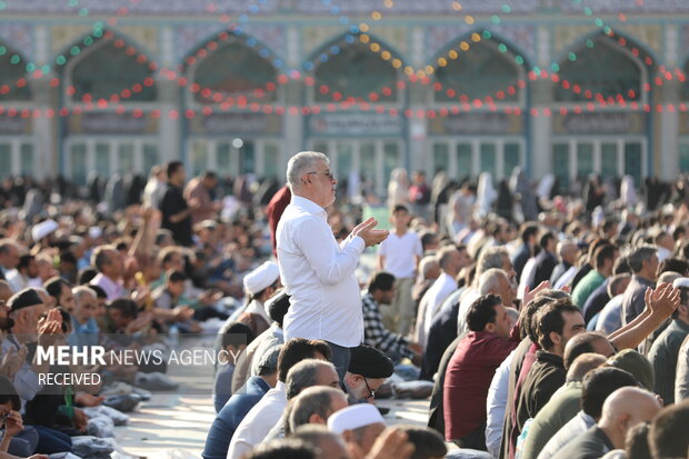 اقامه نماز عید سعید فطر در مسجد مقدس جمکران